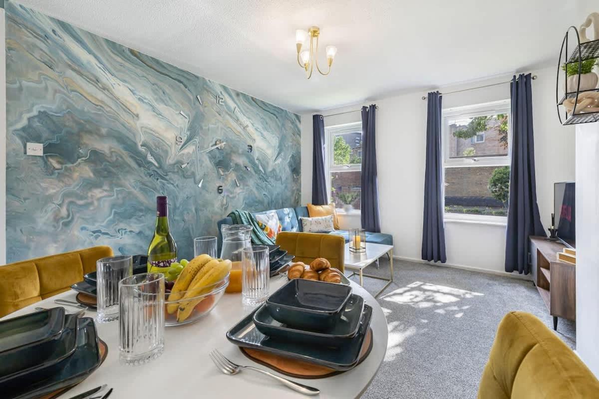Apartment Stylish 1-bed Luxury Retreat London