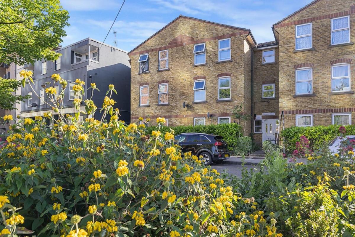 Stylish 1-bed Luxury Retreat Apartment